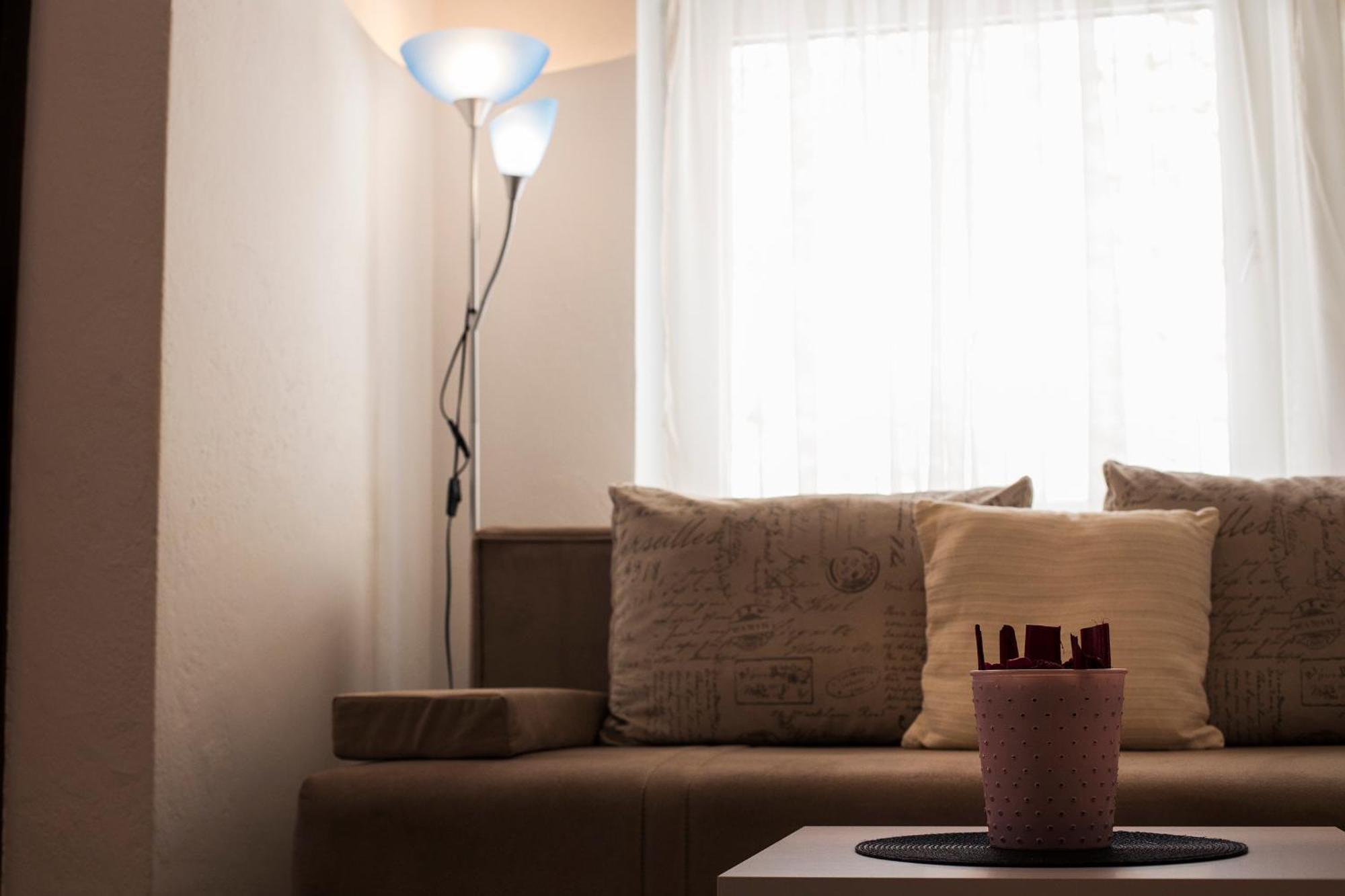 Apartments Roma บาชกาโวดา ภายนอก รูปภาพ