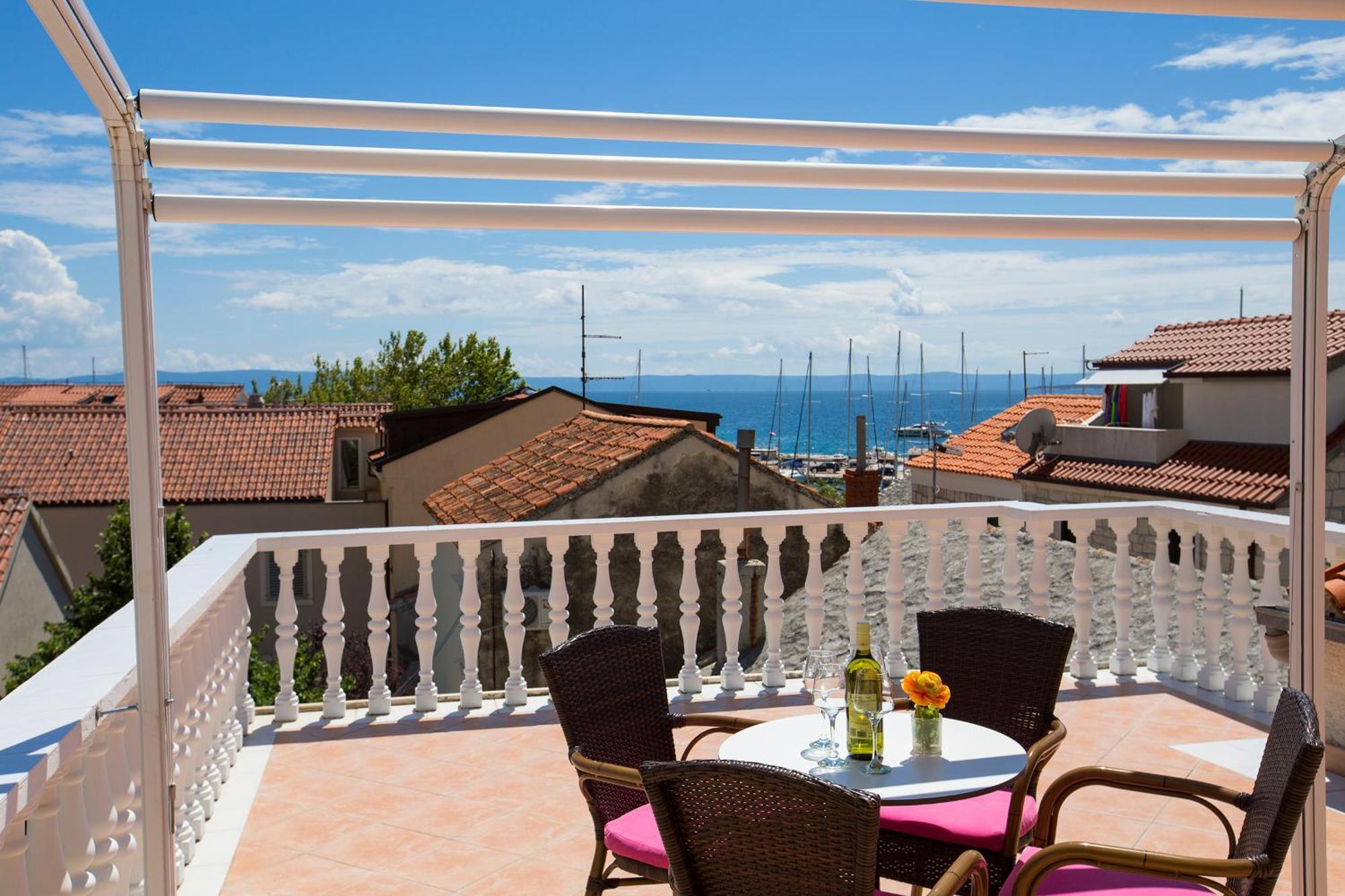 Apartments Roma บาชกาโวดา ภายนอก รูปภาพ