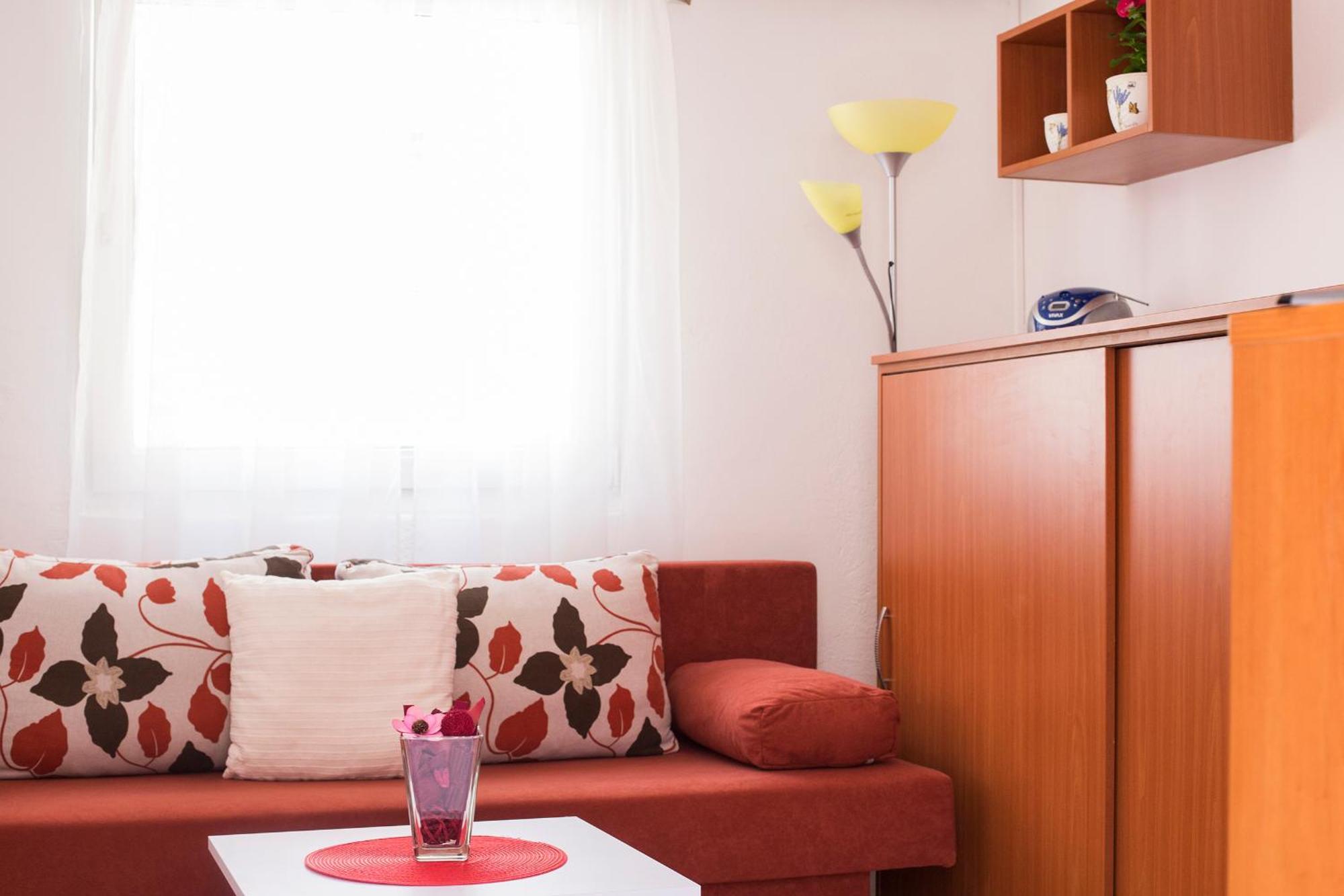 Apartments Roma บาชกาโวดา ภายนอก รูปภาพ