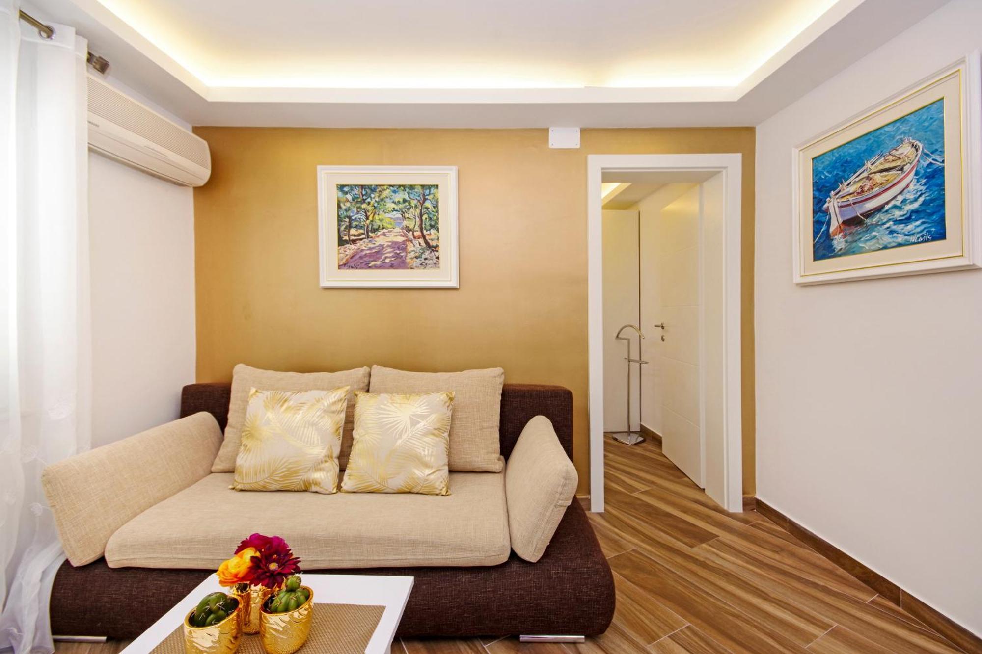 Apartments Roma บาชกาโวดา ภายนอก รูปภาพ
