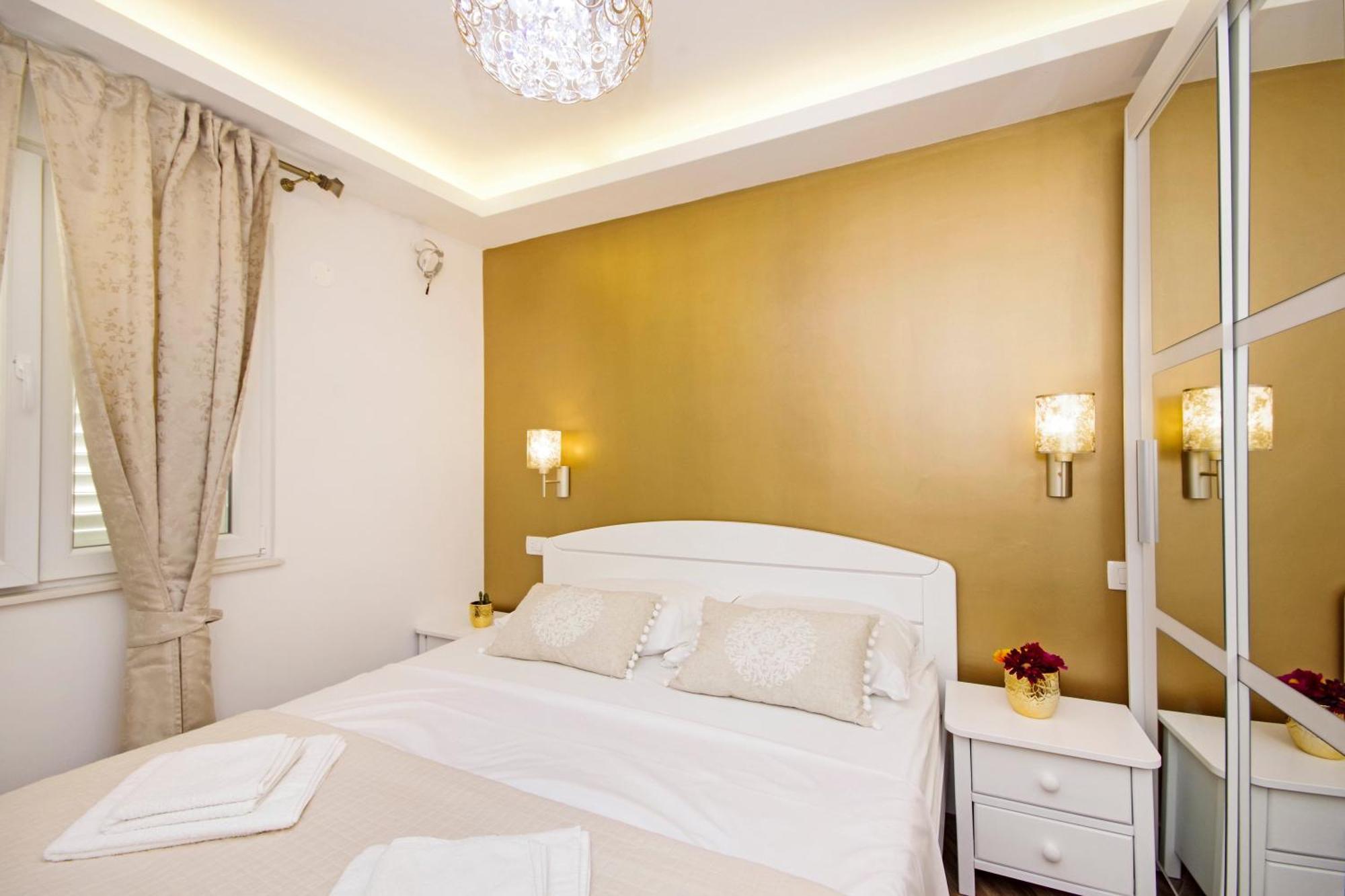 Apartments Roma บาชกาโวดา ภายนอก รูปภาพ