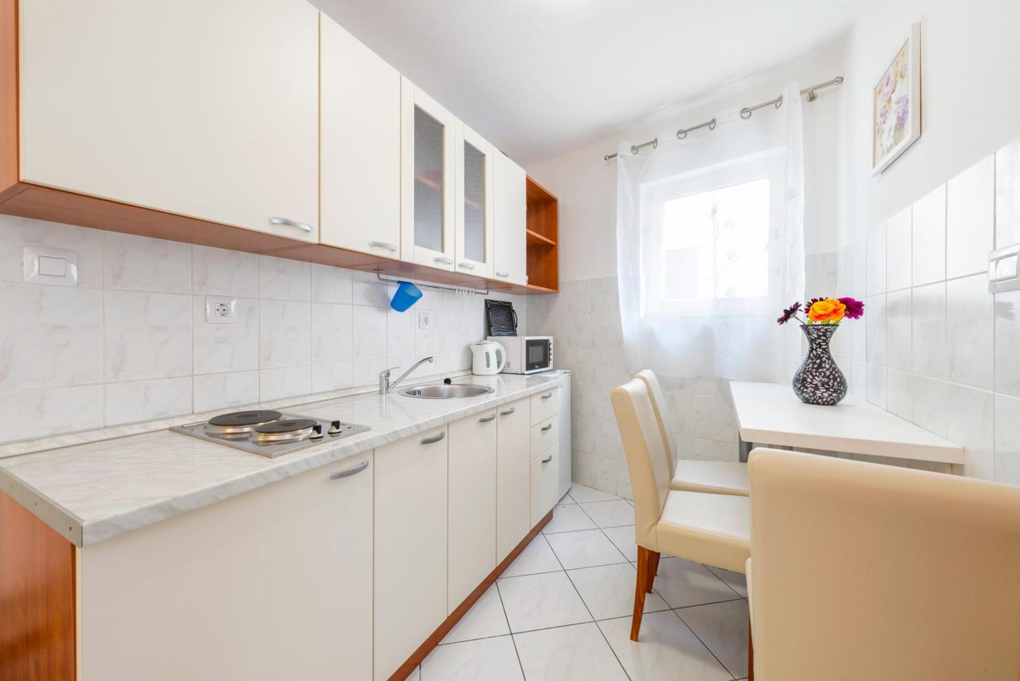 Apartments Roma บาชกาโวดา ภายนอก รูปภาพ