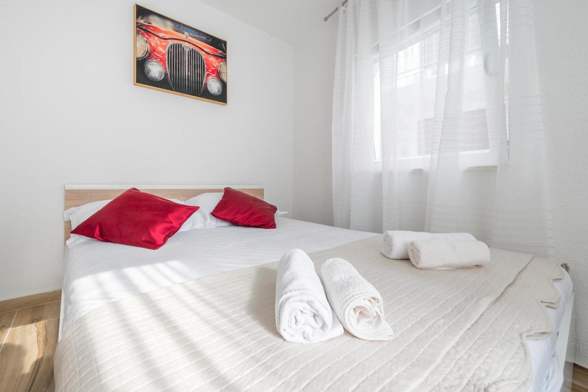 Apartments Roma บาชกาโวดา ภายนอก รูปภาพ