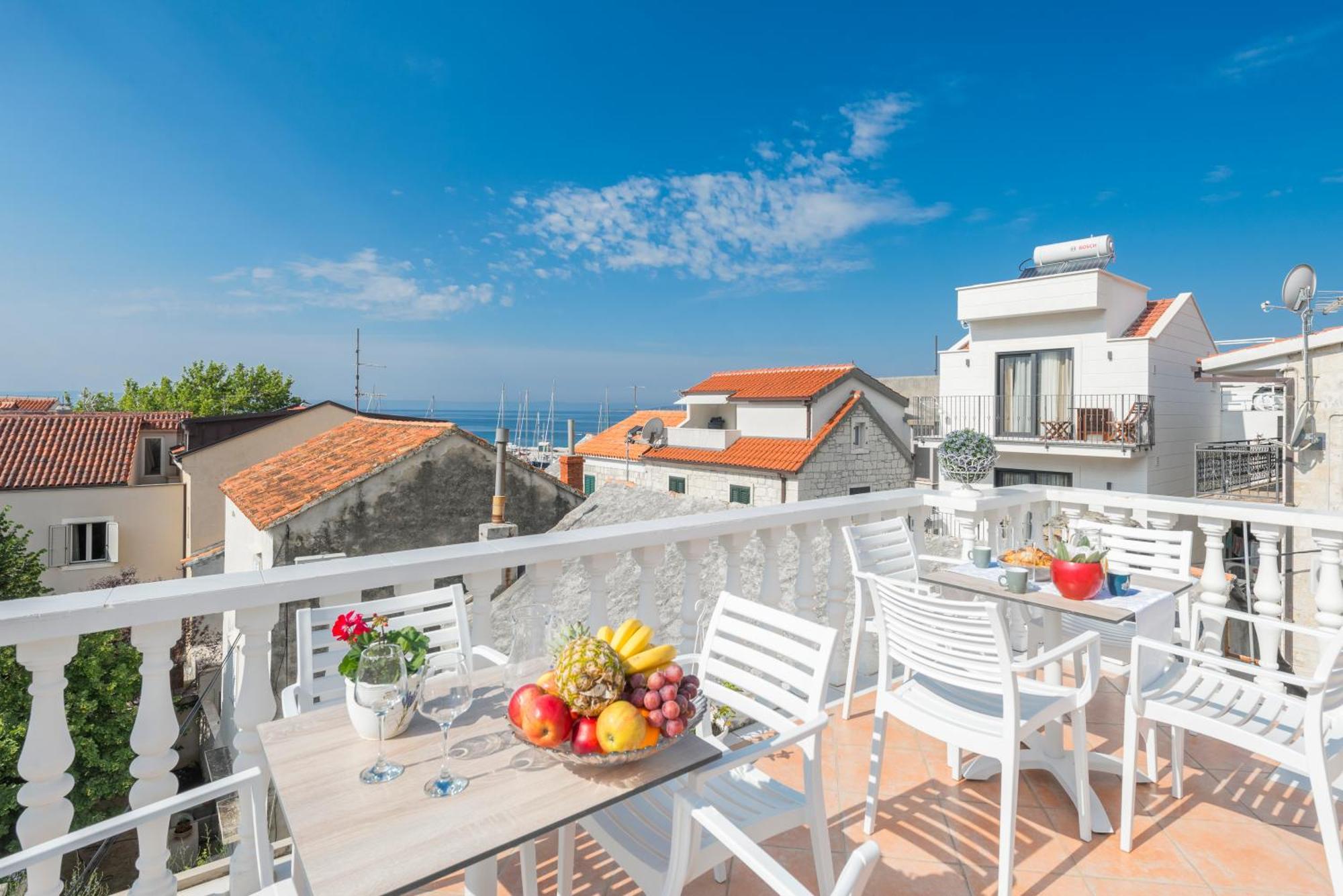 Apartments Roma บาชกาโวดา ภายนอก รูปภาพ