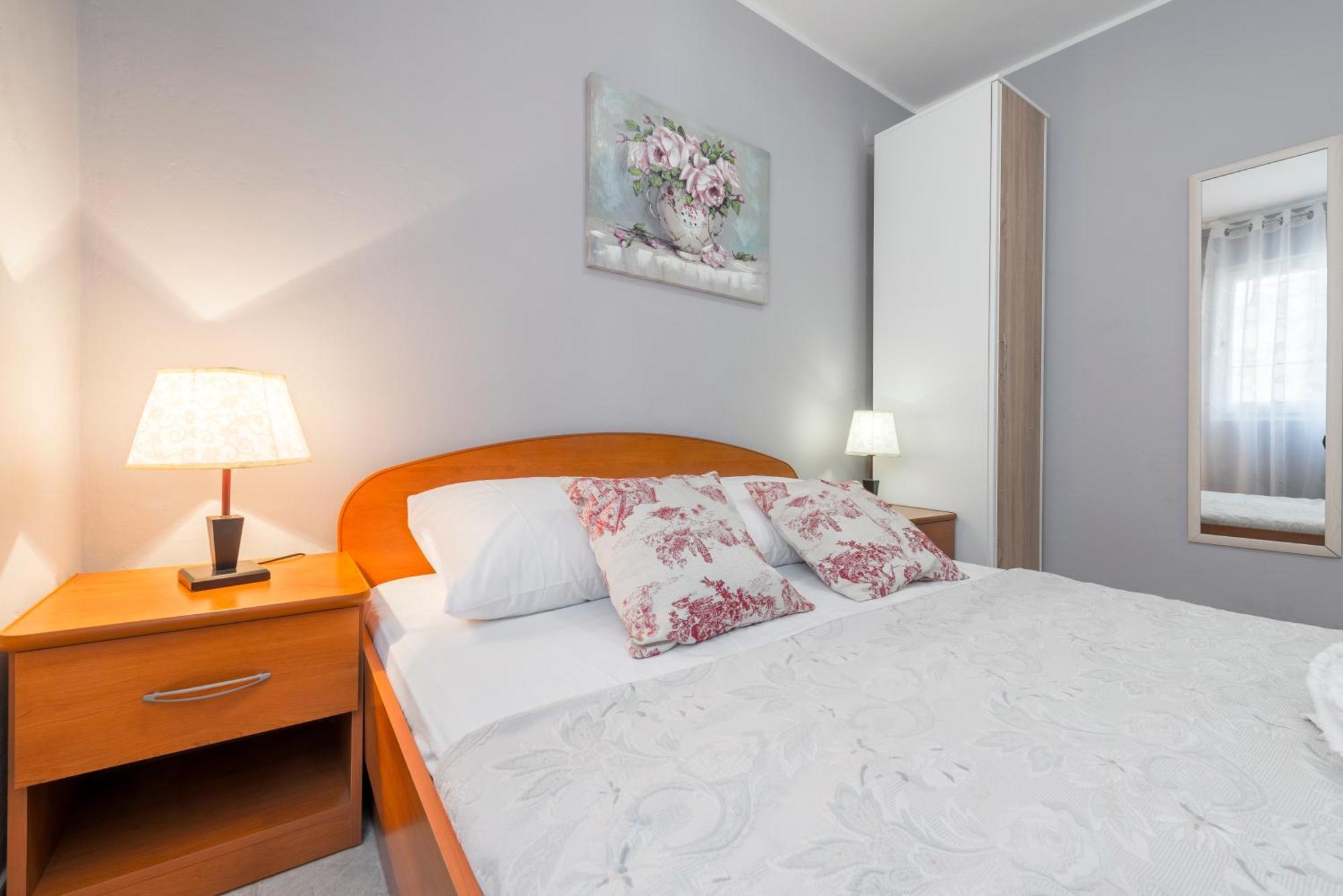 Apartments Roma บาชกาโวดา ภายนอก รูปภาพ