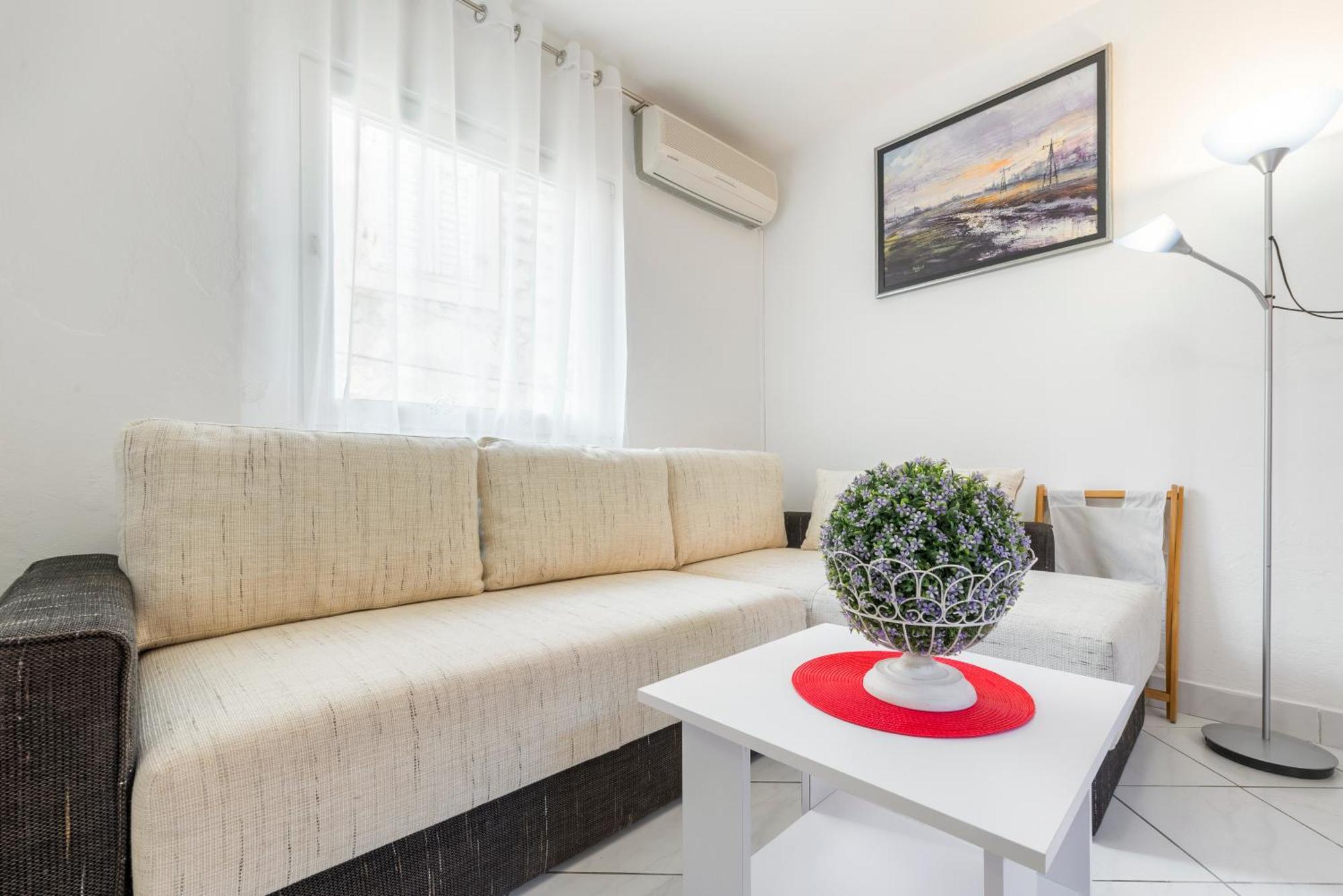Apartments Roma บาชกาโวดา ภายนอก รูปภาพ